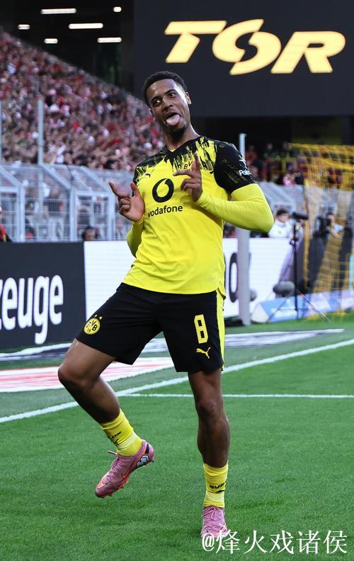 官方!尤文中场回归德甲加盟多特蒙德 今夏2500万完成买断 官方!尤文中场回归德甲加盟多特蒙德 今夏2500万完成买断